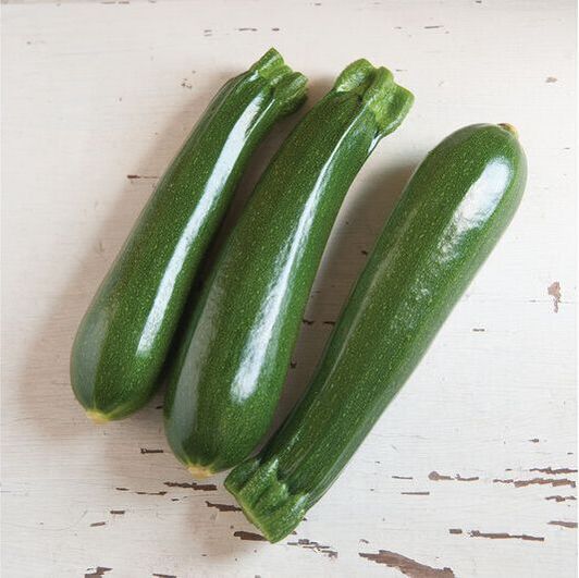 Picture of green zucchini
